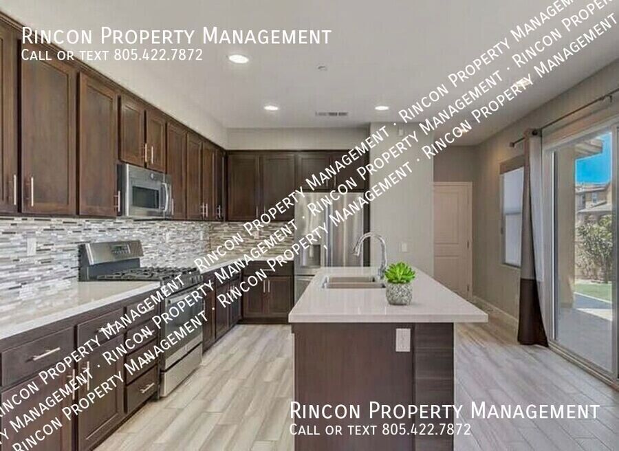 **New Year, New Home! 4-Bed Single-Family Home in Oxnard** property image