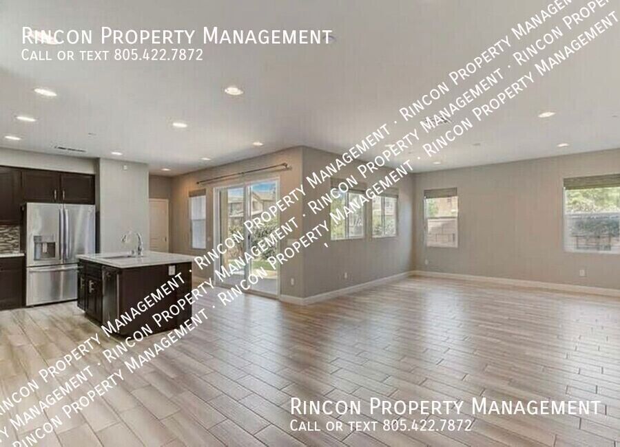 **New Year, New Home! 4-Bed Single-Family Home in Oxnard** property image