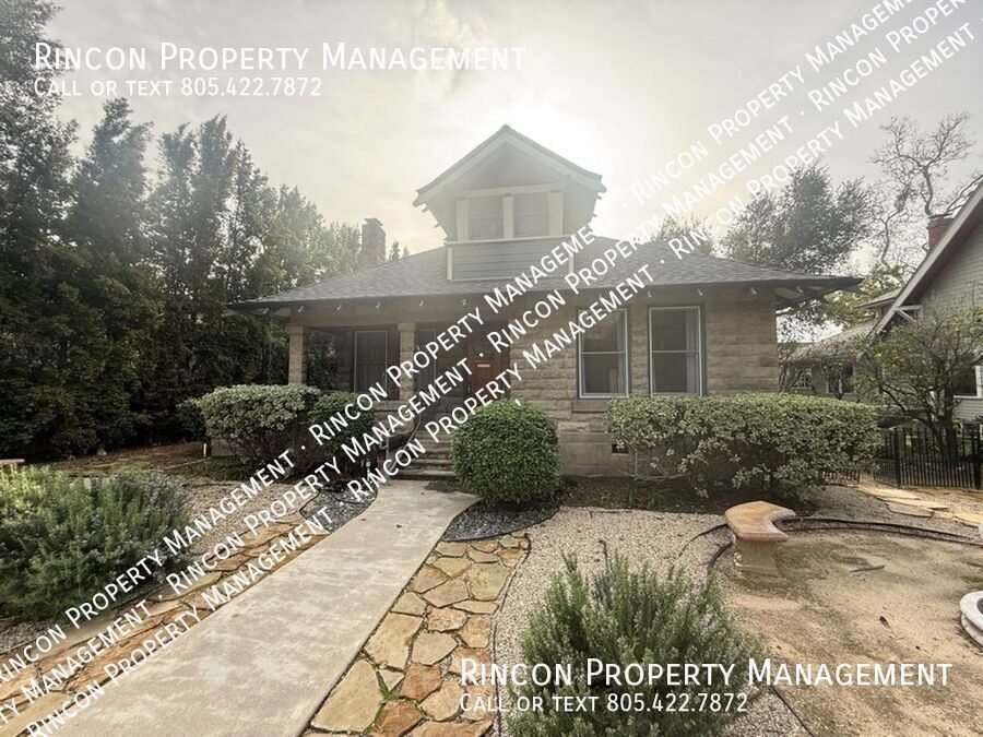 Quaint and Spacious 4 Bedroom Home--Main St. Santa Paula property image