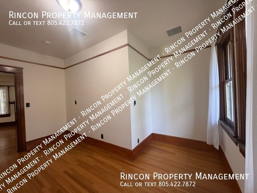 Quaint and Spacious 4 Bedroom Home--Main St. Santa Paula property image