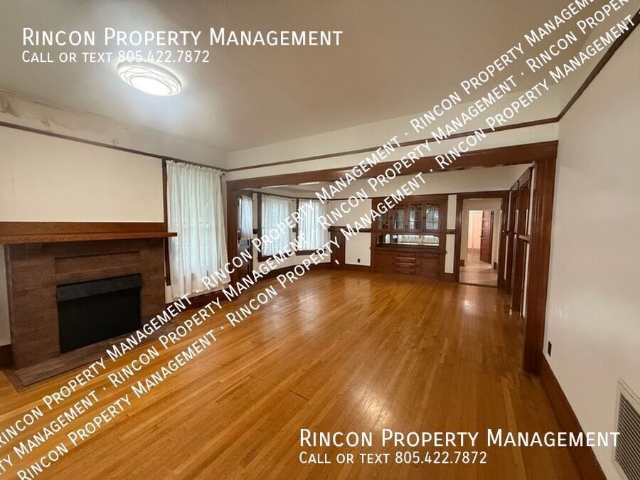 Quaint and Spacious 4 Bedroom Home--Main St. Santa Paula property image