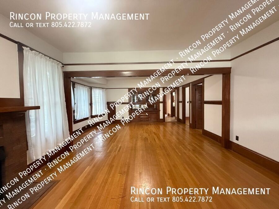 Quaint and Spacious 4 Bedroom Home--Main St. Santa Paula property image