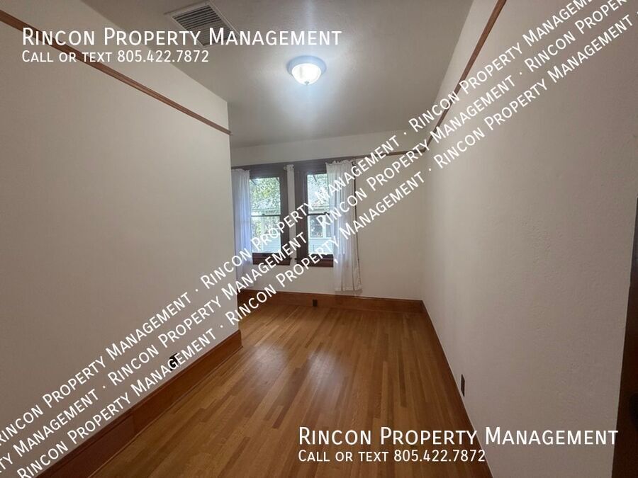 Quaint and Spacious 4 Bedroom Home--Main St. Santa Paula property image