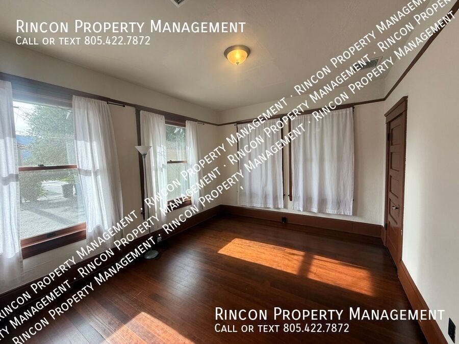 Quaint and Spacious 4 Bedroom Home--Main St. Santa Paula property image