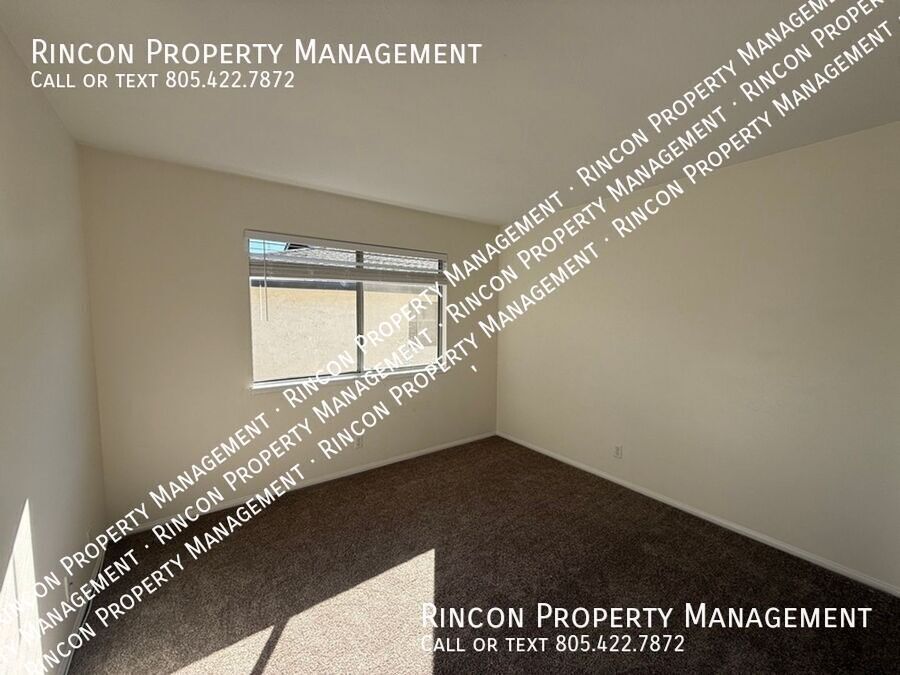 **2-bed Townhome Available Now in Ventura** property image