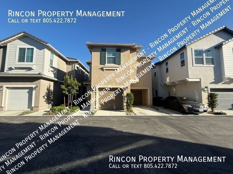 *Built in 2023* 3-bed, 2.5 bath Single Family Home in Santa Paula, CA property image