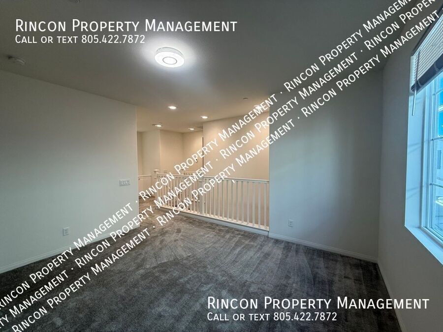 *Built in 2023* 3-bed, 2.5 bath Single Family Home in Santa Paula, CA property image