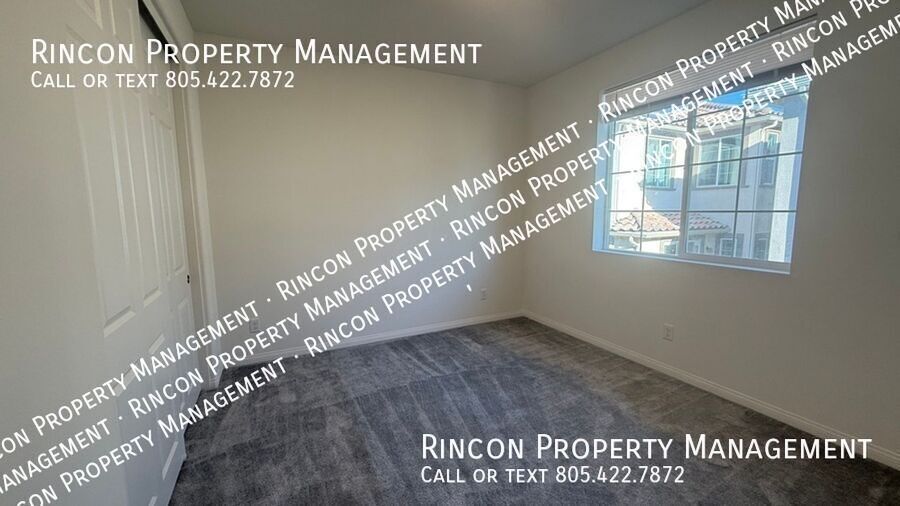 *Built in 2023* 3-bed, 2.5 bath Single Family Home in Santa Paula, CA property image