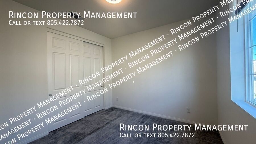 *Built in 2023* 3-bed, 2.5 bath Single Family Home in Santa Paula, CA property image