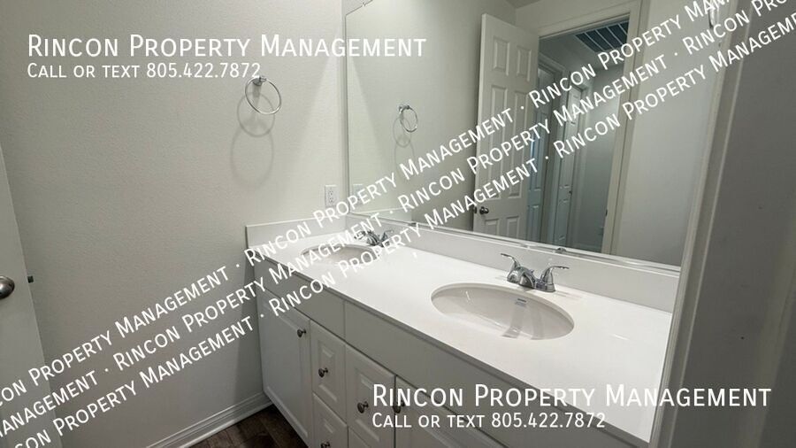 *Built in 2023* 3-bed, 2.5 bath Single Family Home in Santa Paula, CA property image