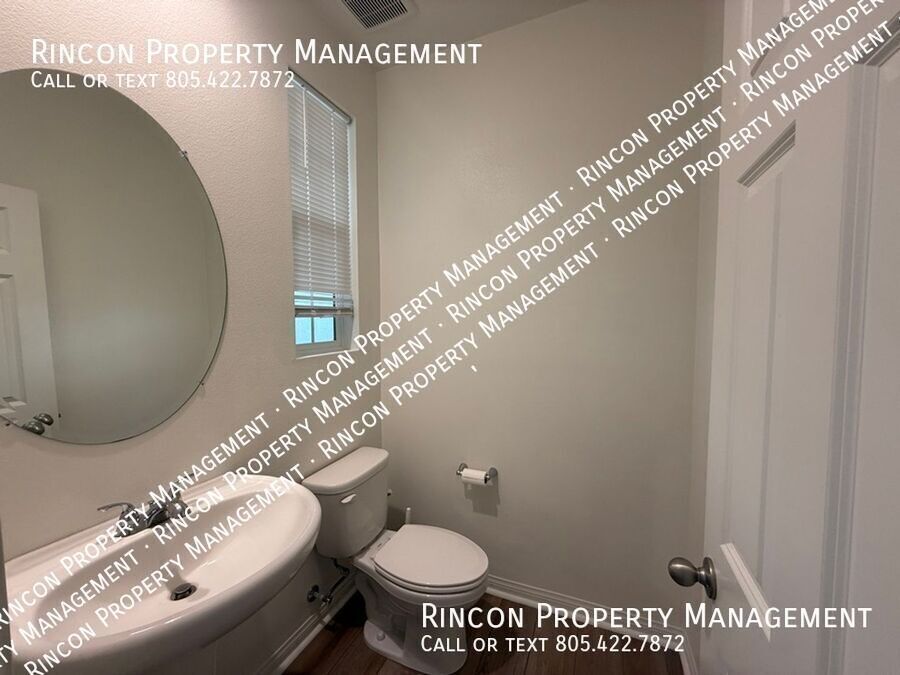 *Built in 2023* 3-bed, 2.5 bath Single Family Home in Santa Paula, CA property image