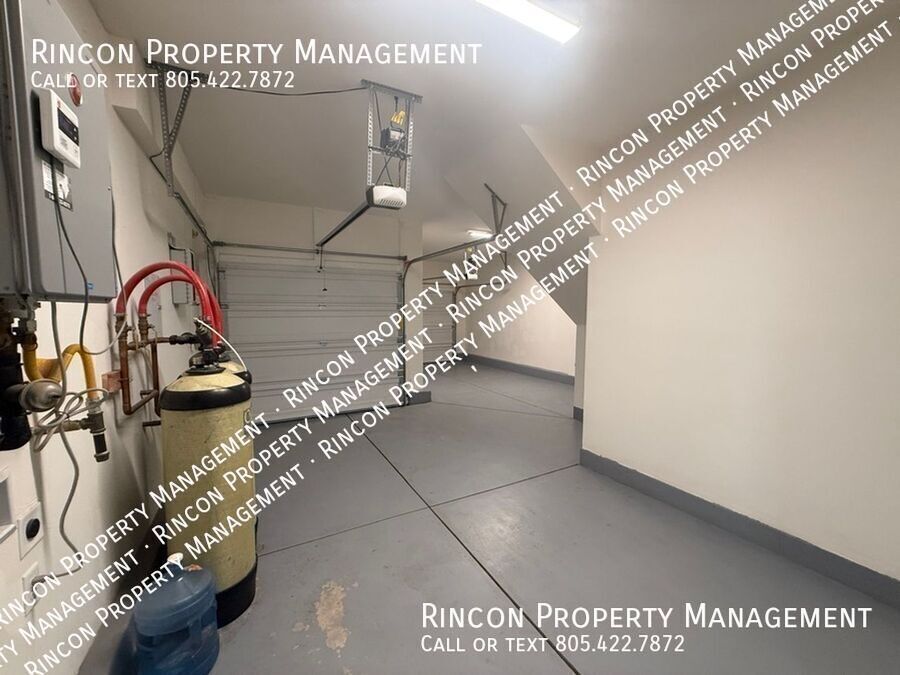 *Built in 2023* 3-bed, 2.5 bath Single Family Home in Santa Paula, CA property image