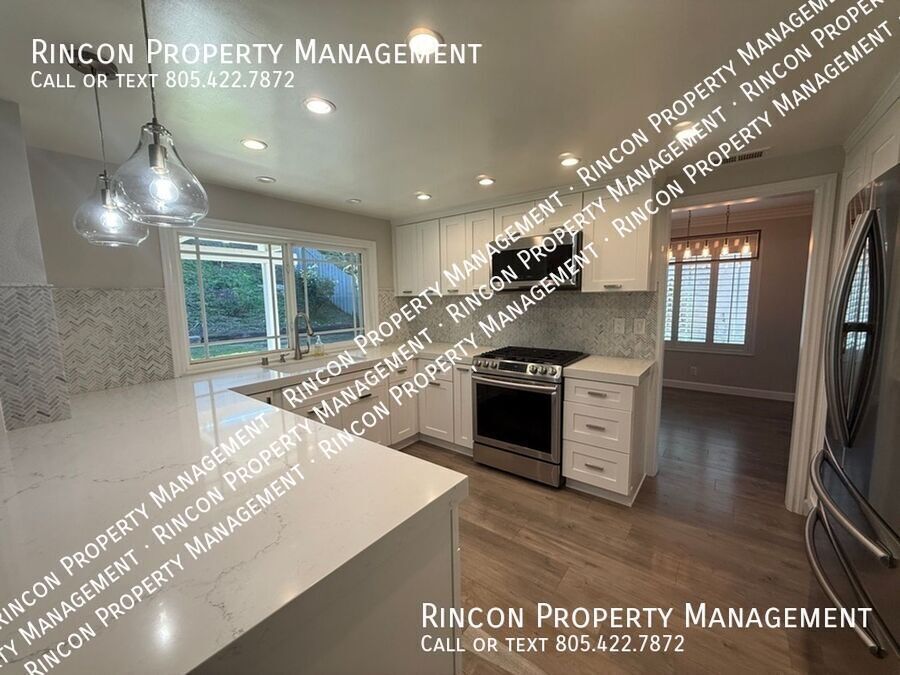 *Shadow Run--Thousand Oaks* 4 Bedrooms/3 Full Baths, 2012 Sq Ft property image