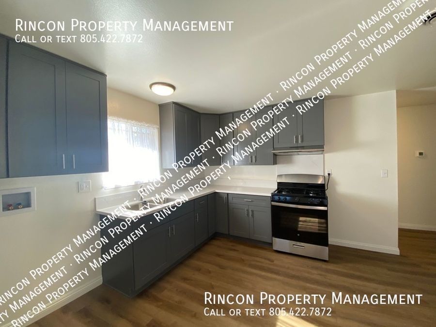 Updated 4 Bedroom 2 Bathroom Home in Oxnard *Large Patio and Spacious Interior* property image