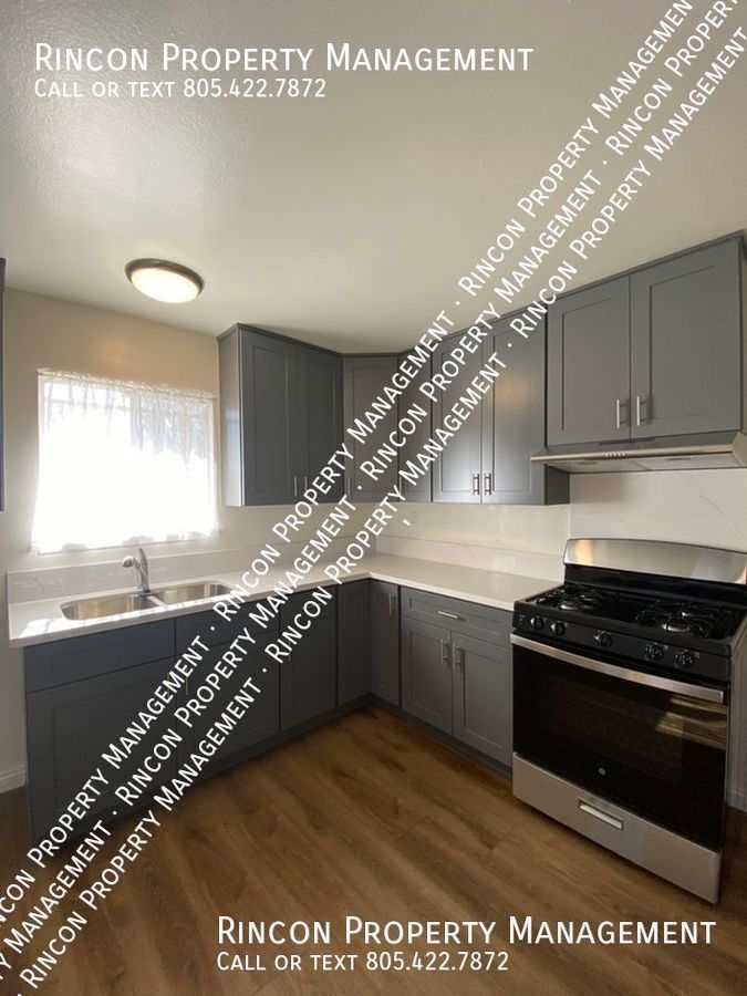 Updated 4 Bedroom 2 Bathroom Home in Oxnard *Large Patio and Spacious Interior* property image