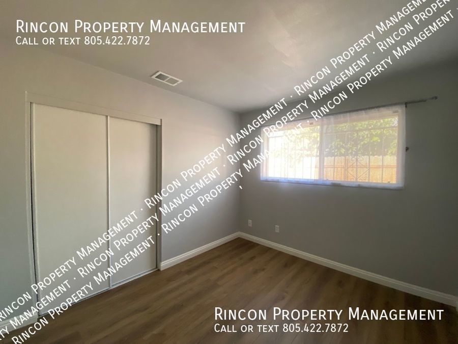 Updated 4 Bedroom 2 Bathroom Home in Oxnard *Large Patio and Spacious Interior* property image