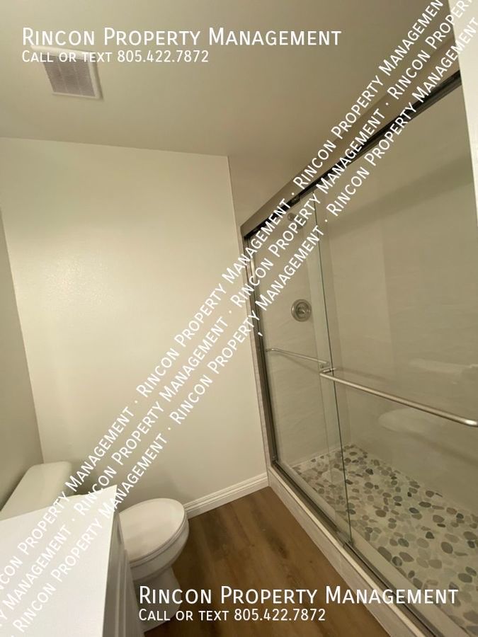 Updated 4 Bedroom 2 Bathroom Home in Oxnard *Large Patio and Spacious Interior* property image