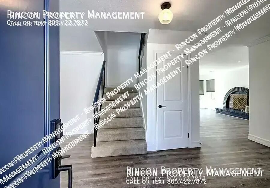 Spacious Ventura Home with 6 Bedrooms, Expansive Backyard & Fireplace property image