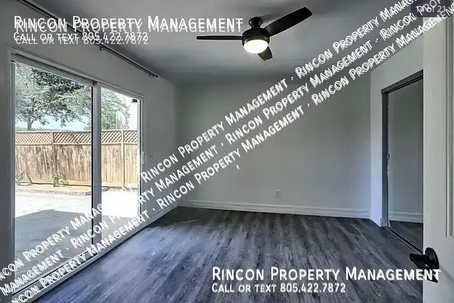 Spacious Ventura Home with 6 Bedrooms, Expansive Backyard & Fireplace property image