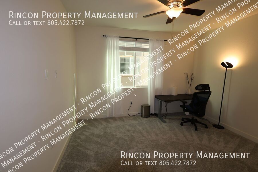 **Spacious Single-Level Wagon Wheel Condo** — Modern 3 Bedroom Retreat property image