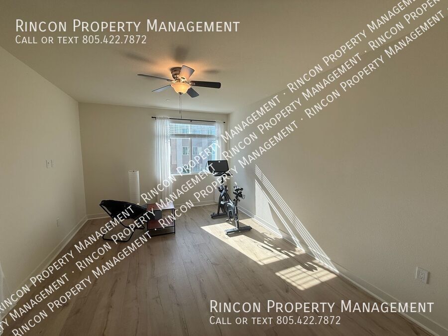 **Spacious Single-Level Wagon Wheel Condo** — Modern 3 Bedroom Retreat property image