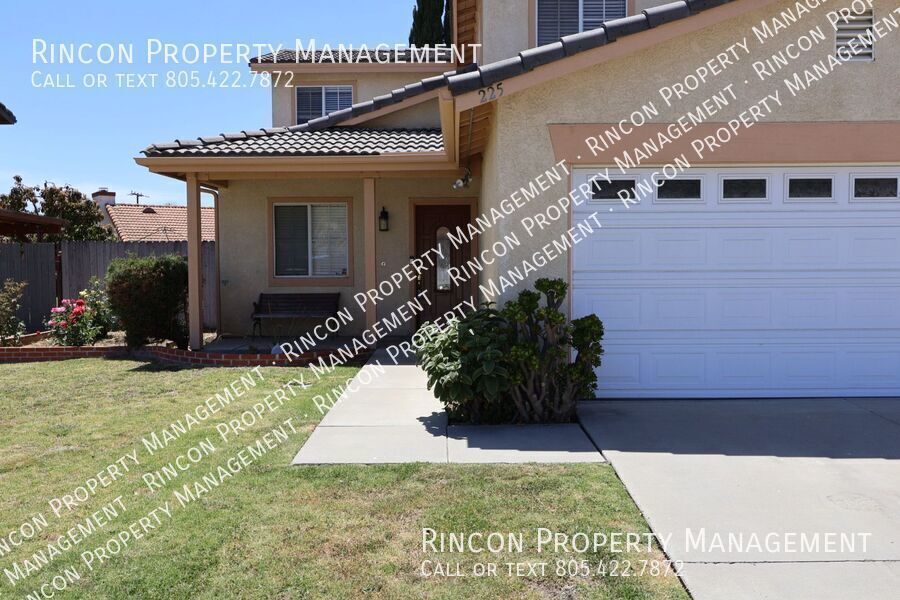 Freshly Updated East Ventura Home *Country Grove* 4 Bedrooms/2.5 Baths property image