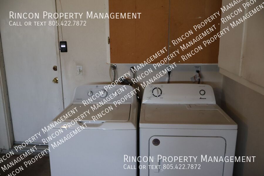 Freshly Updated East Ventura Home *Country Grove* 4 Bedrooms/2.5 Baths property image