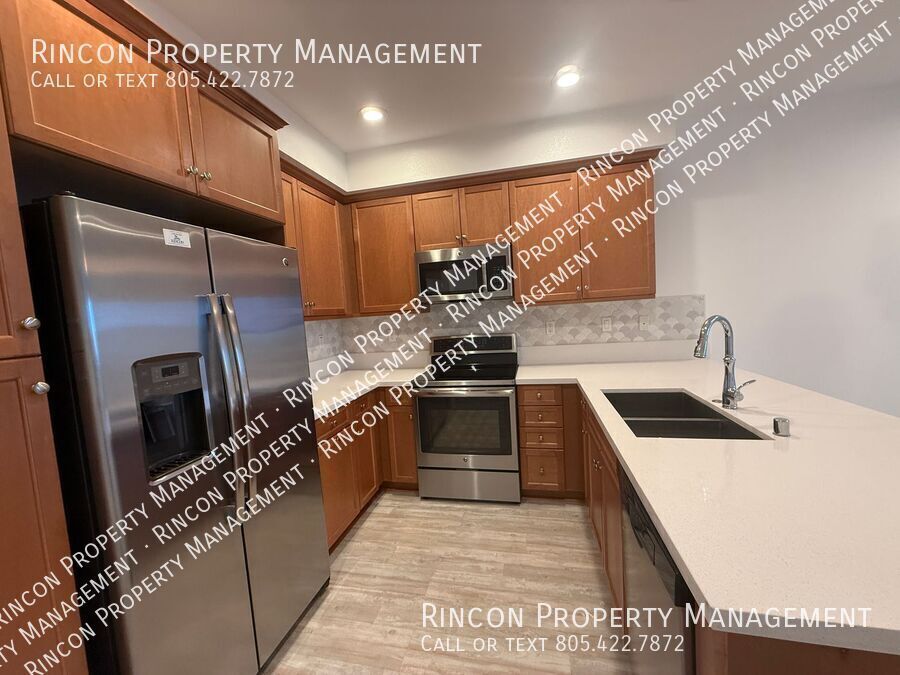 **The Oaks Collection** Solar Powered Townhome, 3 Bedrooms/3 Baths property image