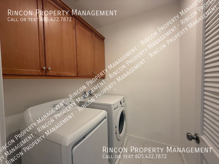 **The Oaks Collection** Solar Powered Townhome, 3 Bedrooms/3 Baths property image