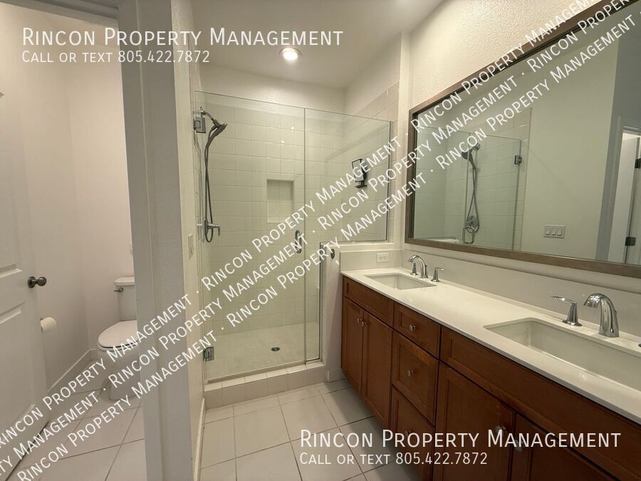 **The Oaks Collection** Solar Powered Townhome, 3 Bedrooms/3 Baths property image