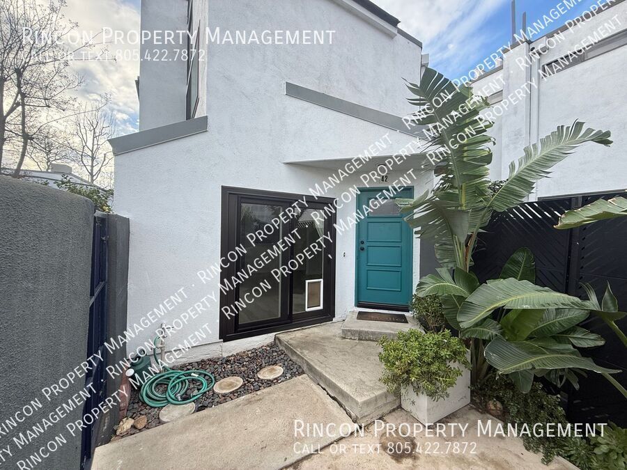 ***2-Bedroom Condo Available Now in Simi Valley*** property image