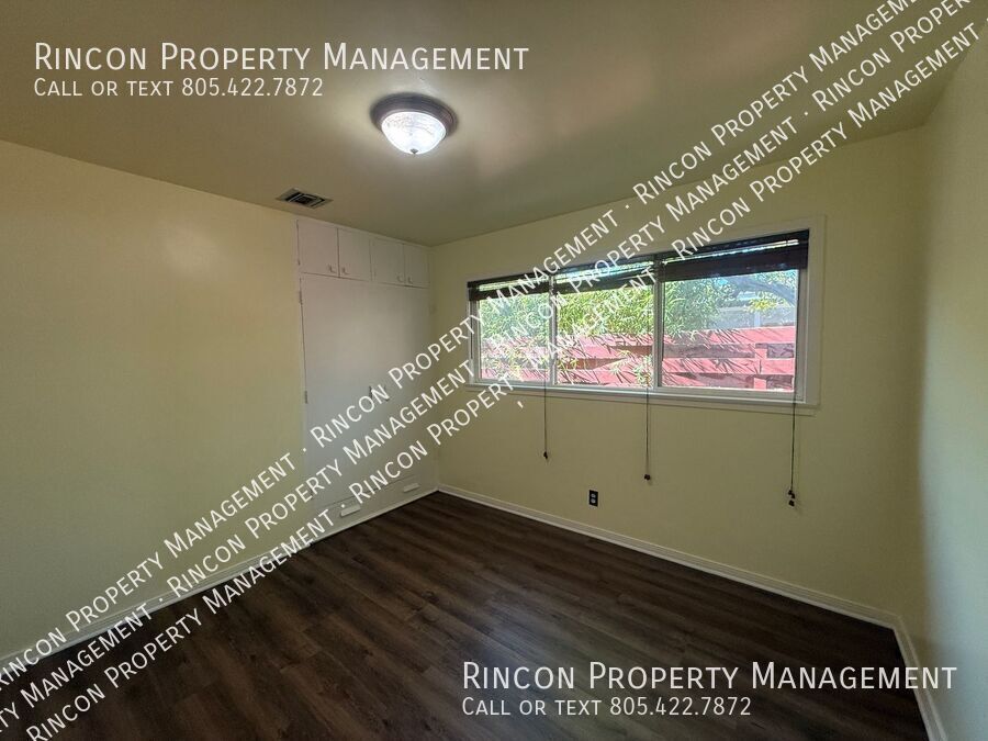 ****3 Bedroom, 2.5 Bedroom Home in Ventura*** Available Now! property image