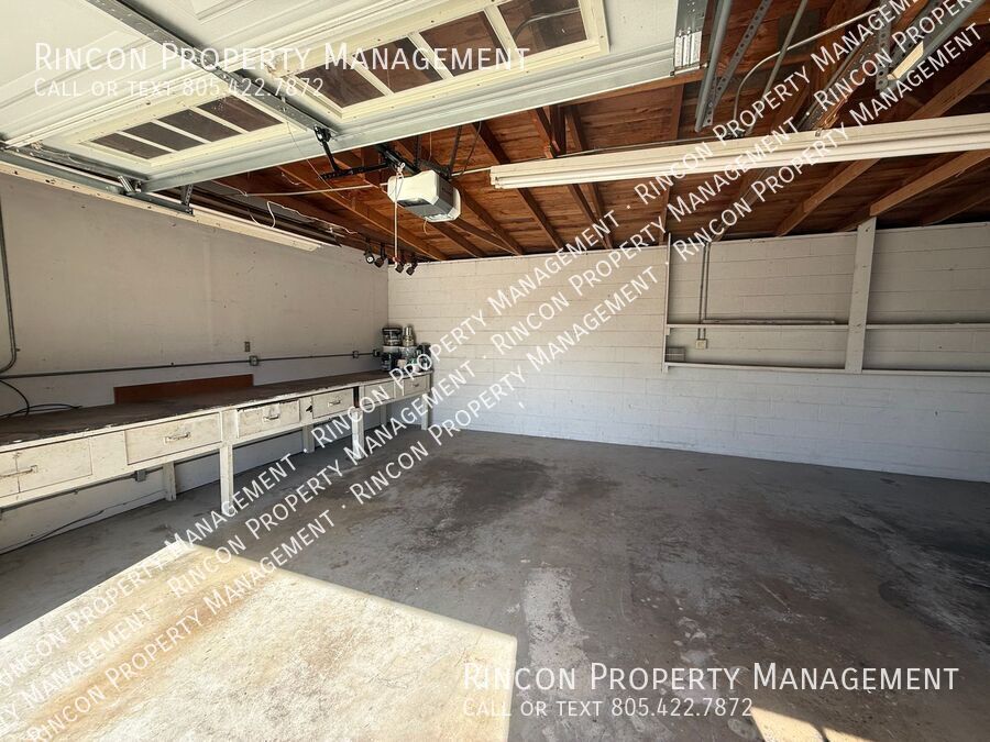 ****3 Bedroom, 2.5 Bedroom Home in Ventura*** Available Now! property image