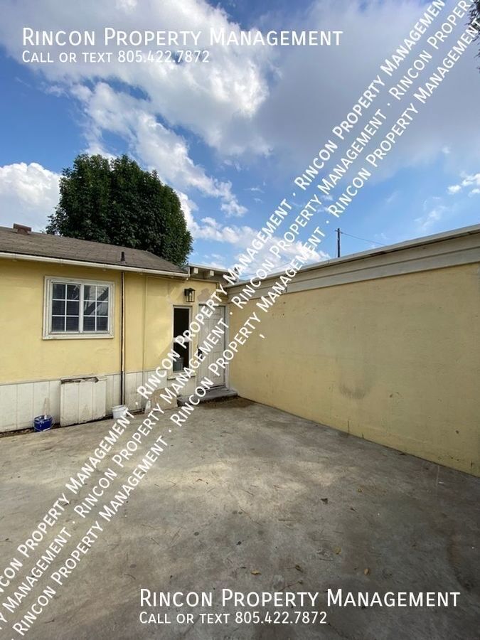 2 Bedroom/ 1 Bath *Convenient Location Santa Paula* Available NOW!!! property image