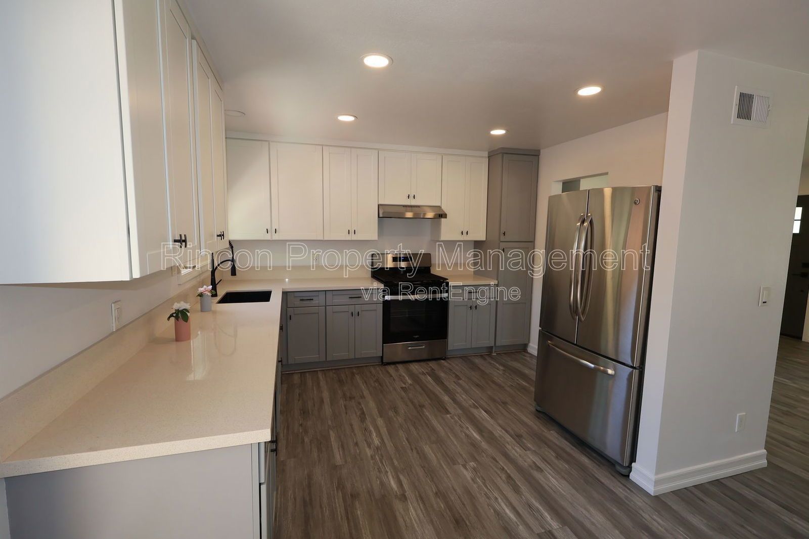 *Ventura East* Corner Lot, 3 Bedrooms/2 Baths property image