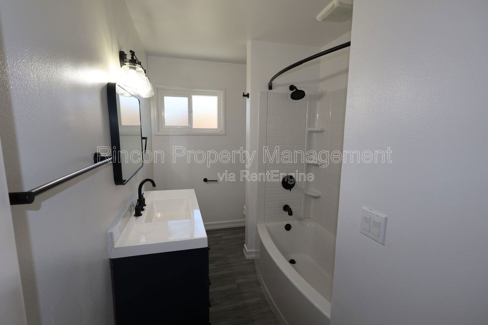 *Ventura East* Corner Lot, 3 Bedrooms/2 Baths property image