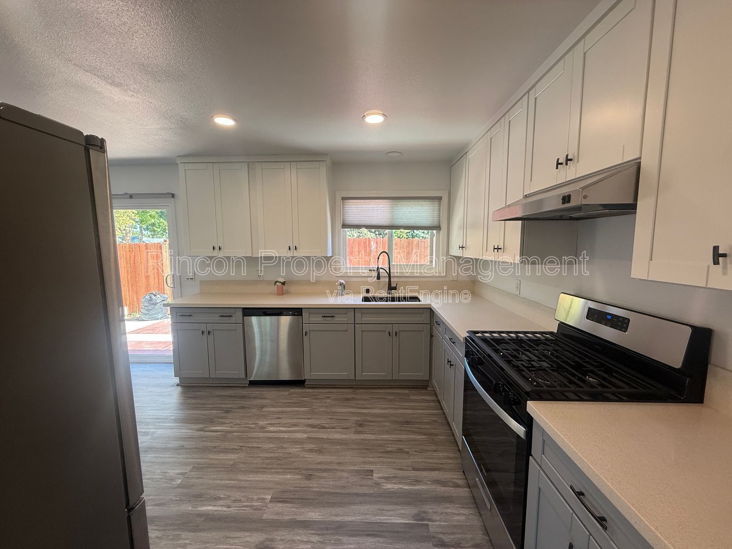 *Ventura East* Corner Lot, 3 Bedrooms/2 Baths property image