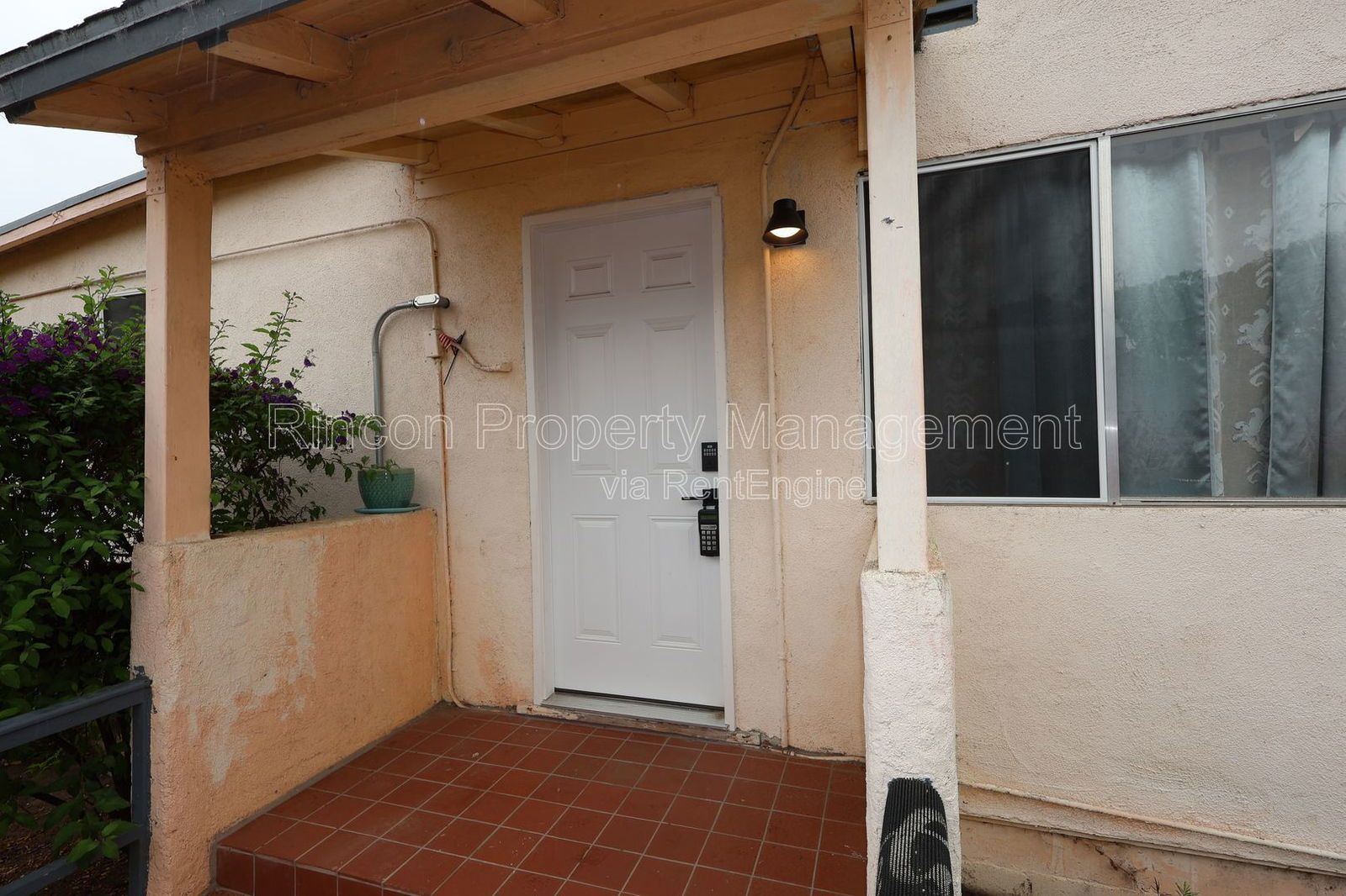 Charming 2-Bedroom Home in Seaside Community – Port Hueneme property image