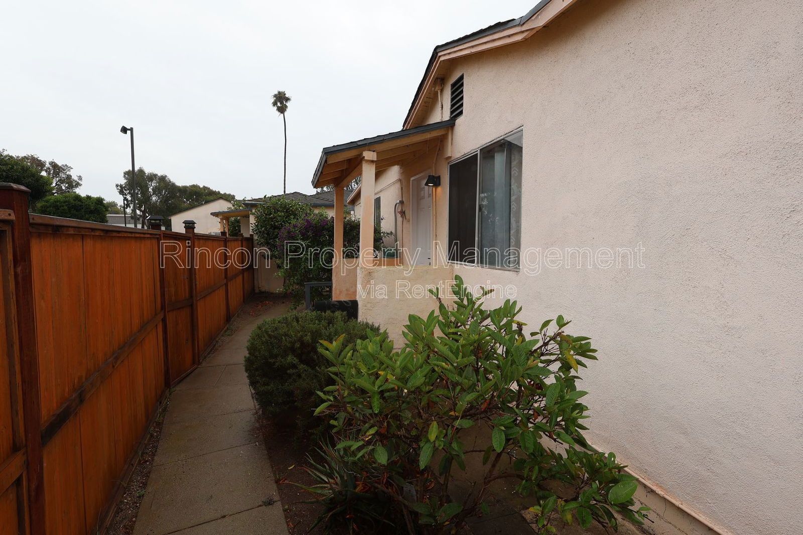 Charming 2-Bedroom Home in Seaside Community – Port Hueneme property image