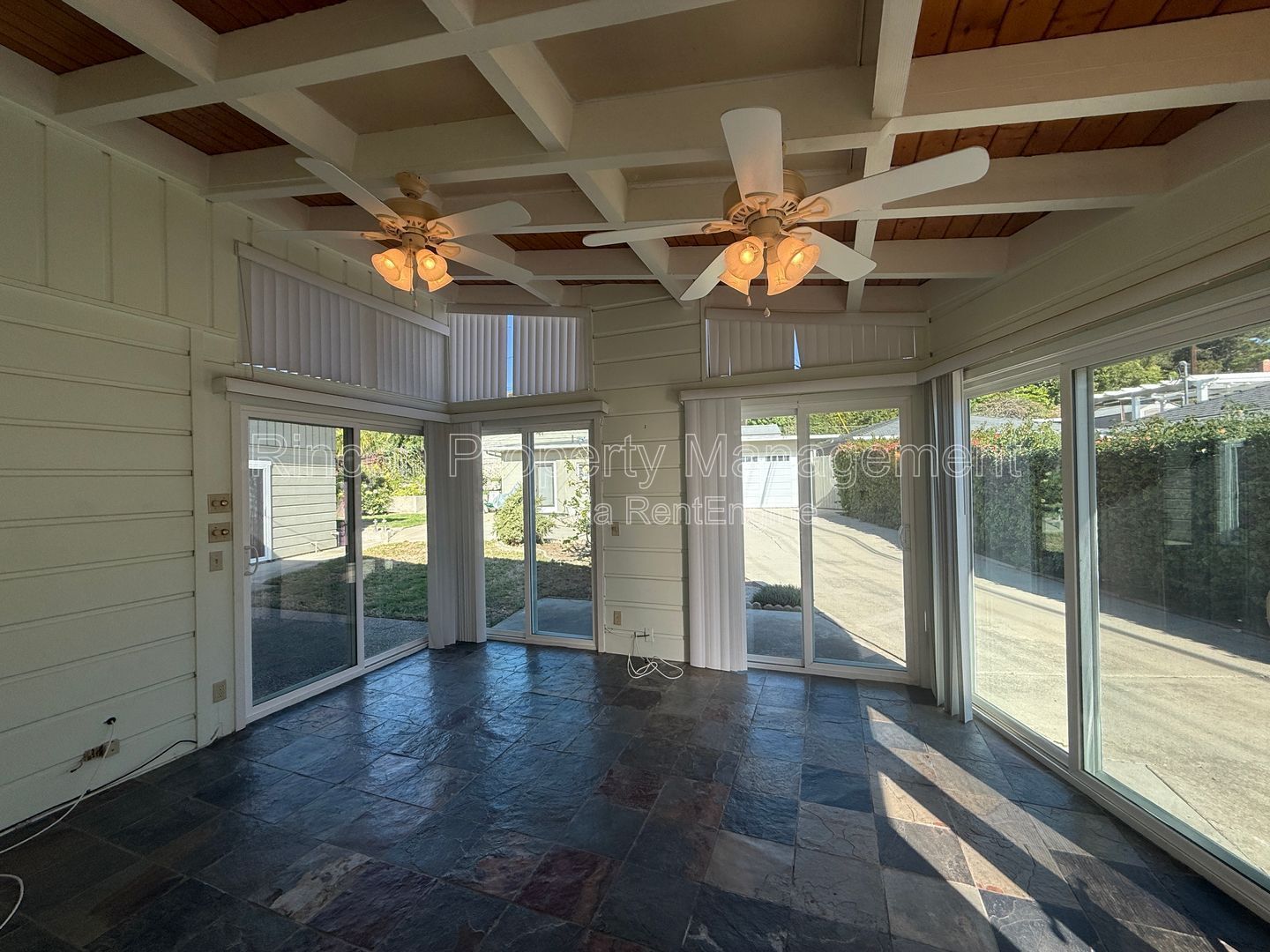 ****3 Bedroom, 2.5 Bedroom Home in Ventura*** Available Now! property image