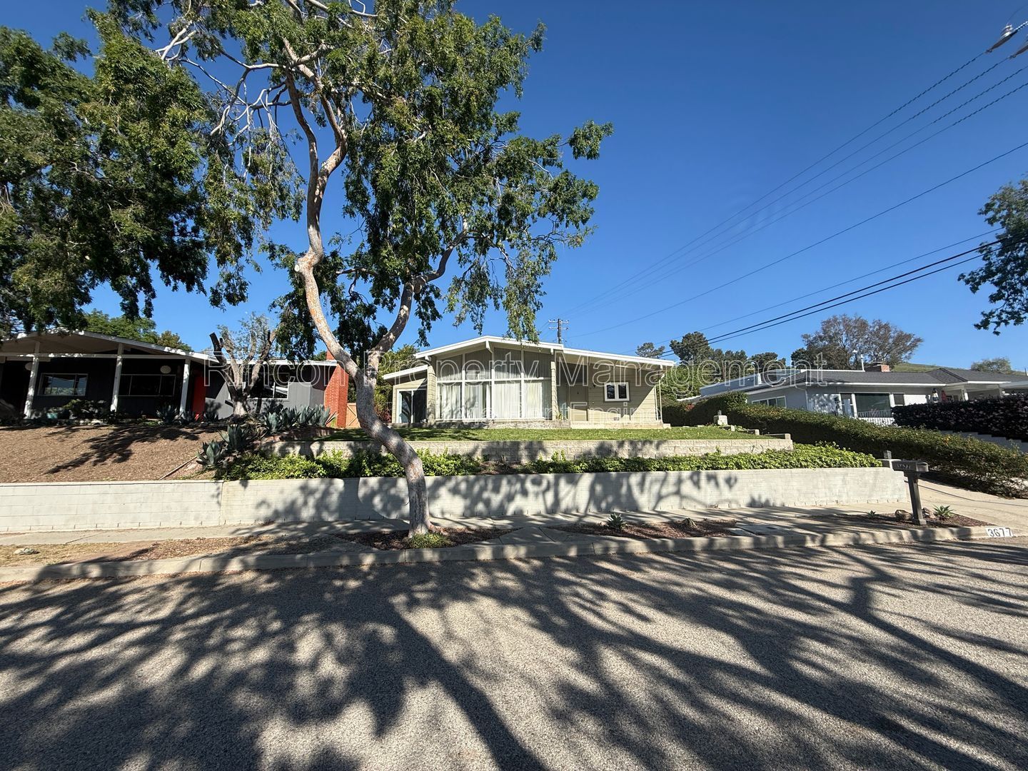 ****3 Bedroom, 2.5 Bedroom Home in Ventura*** Available Now! property image