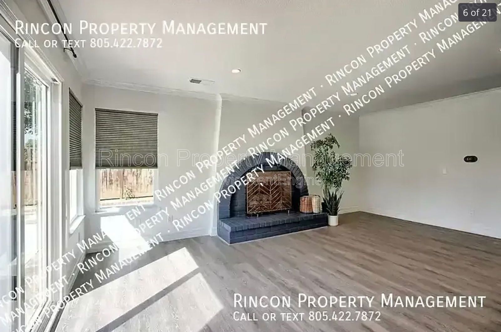 Spacious Ventura Home with 6 Bedrooms, Expansive Backyard & Fireplace property image