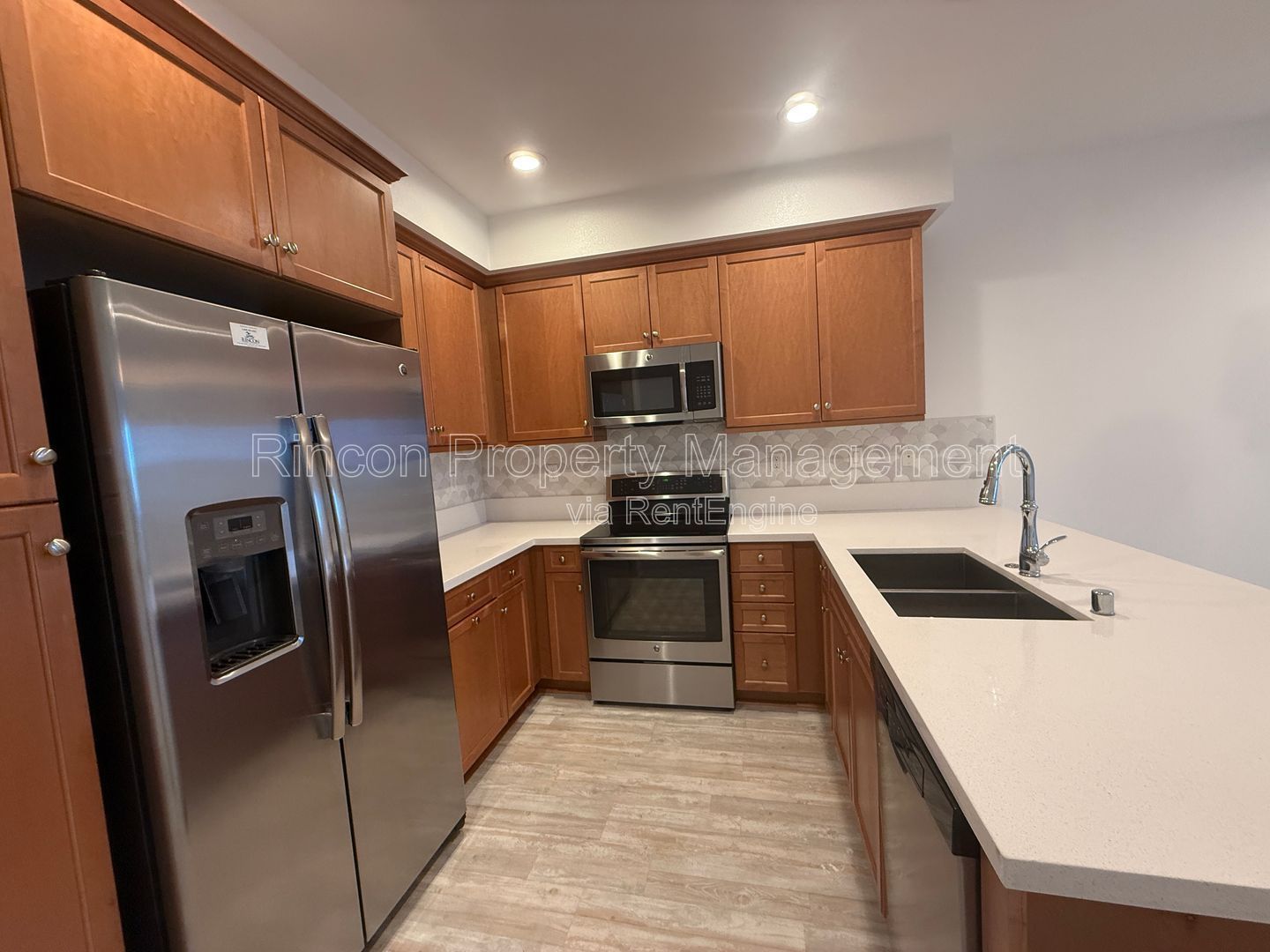 **The Oaks Collection** Solar Powered Townhome, 3 Bedrooms/3 Baths property image