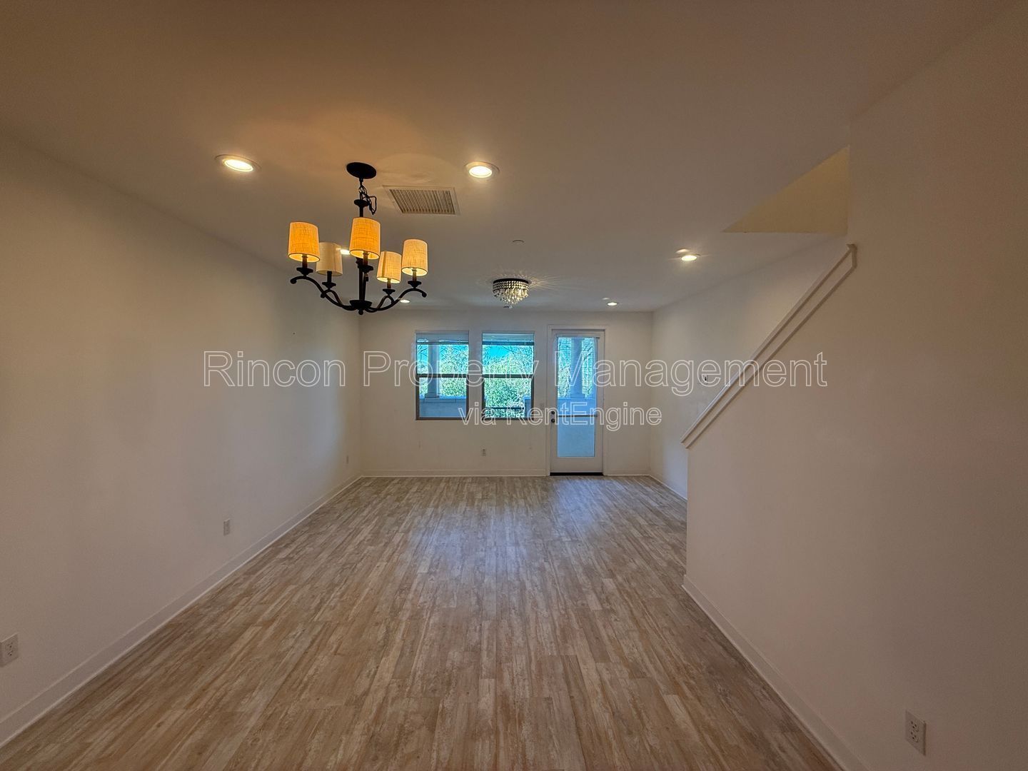 **The Oaks Collection** Solar Powered Townhome, 3 Bedrooms/3 Baths property image