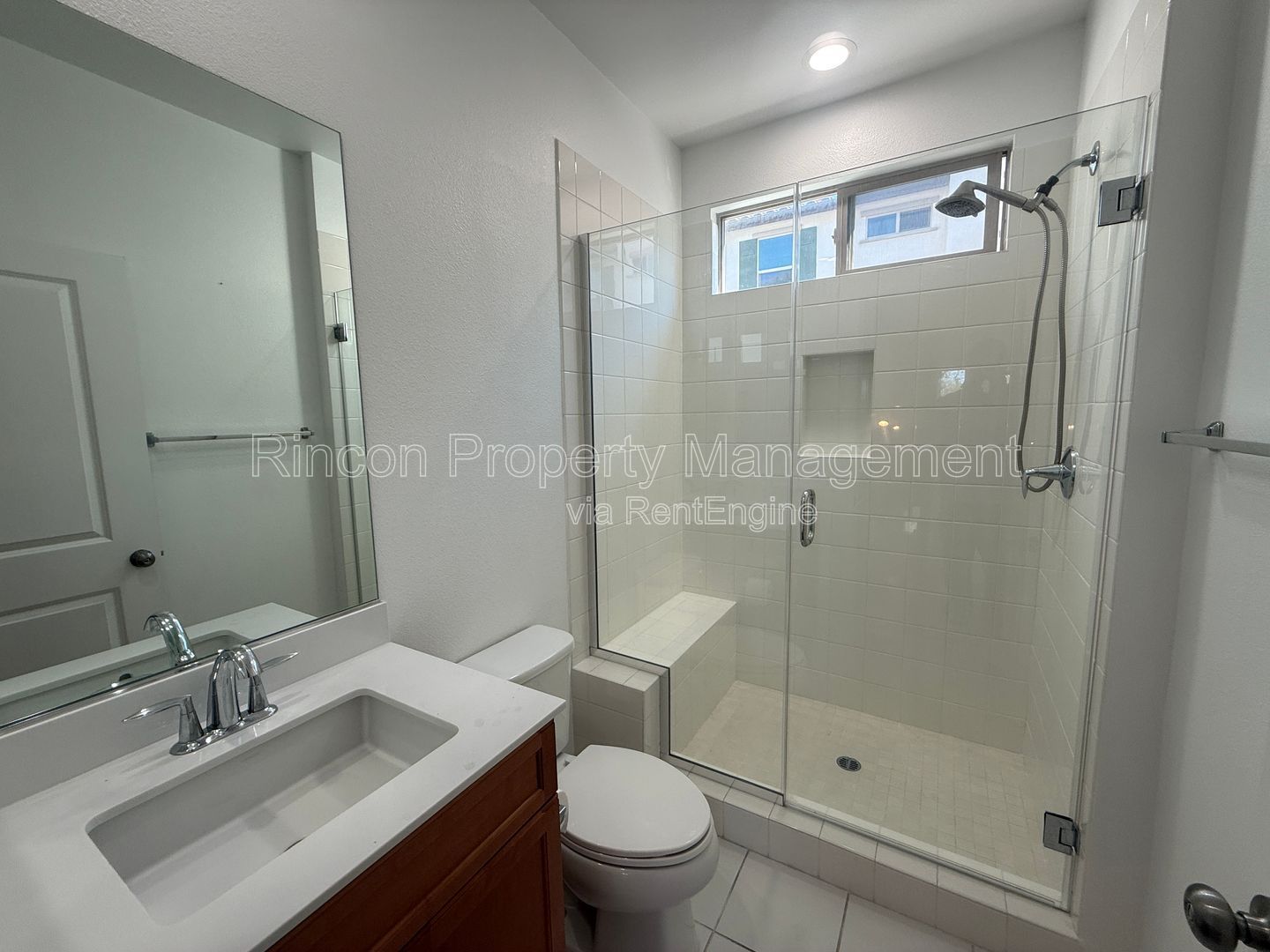 **The Oaks Collection** Solar Powered Townhome, 3 Bedrooms/3 Baths property image