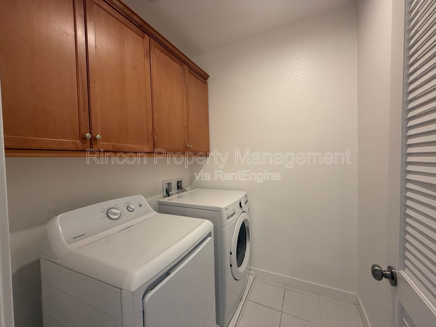 **The Oaks Collection** Solar Powered Townhome, 3 Bedrooms/3 Baths property image