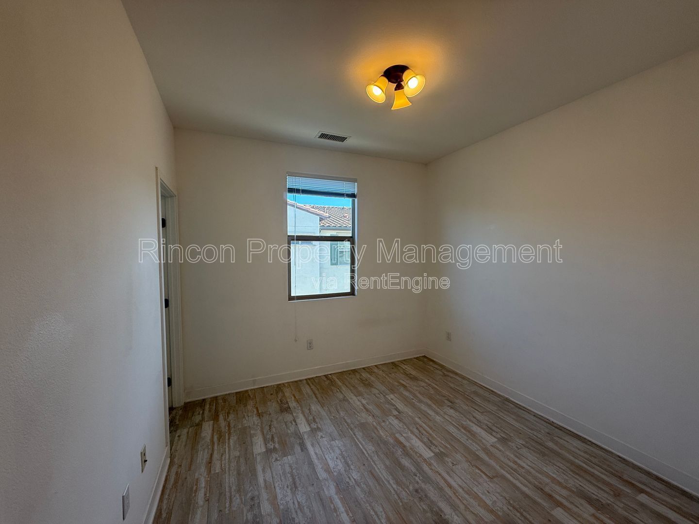 **The Oaks Collection** Solar Powered Townhome, 3 Bedrooms/3 Baths property image