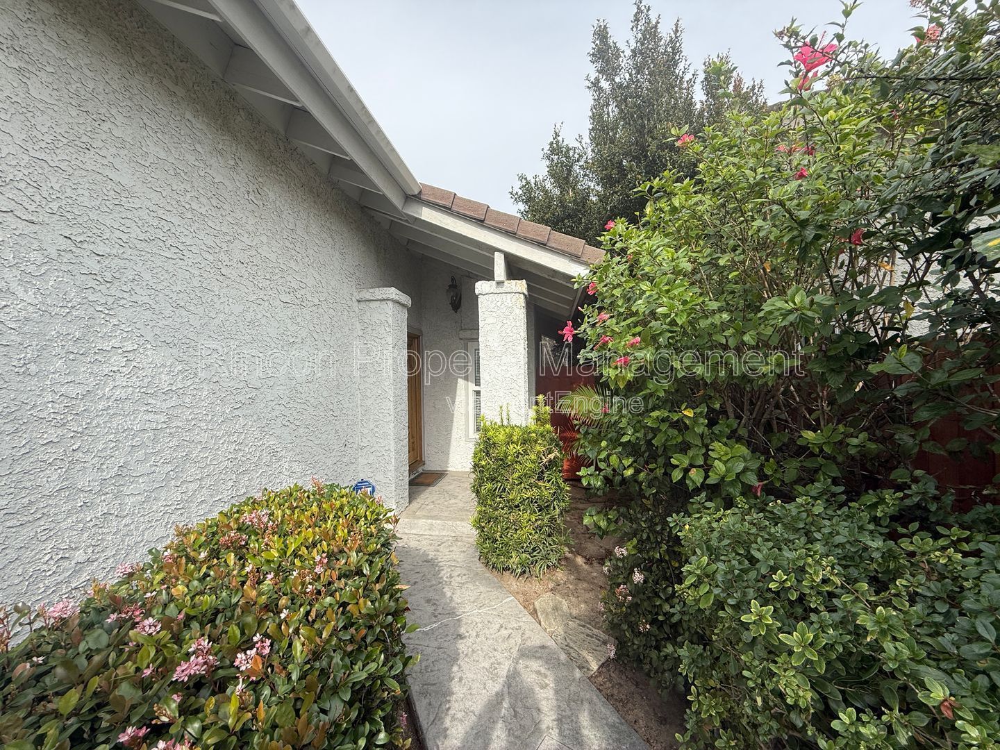 Spacious 4 Bedroom, 3 Bathroom Home Camarillo *Appliances Included* property image