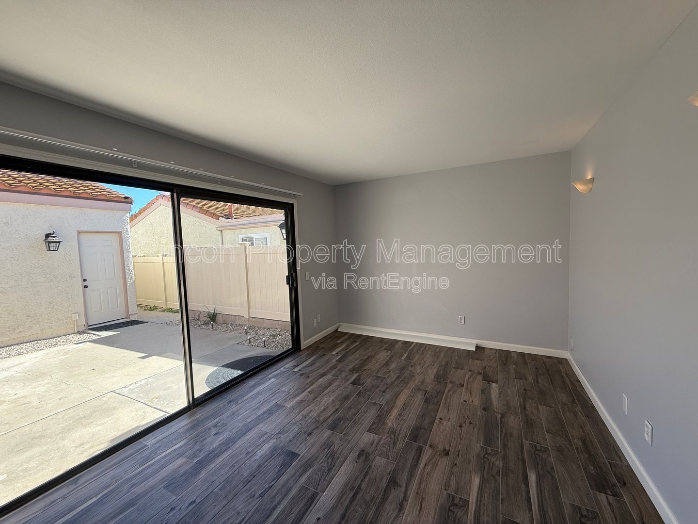 ***Priced to go - 3 Bed Home in Thousand Oaks, Won't last!*** property image