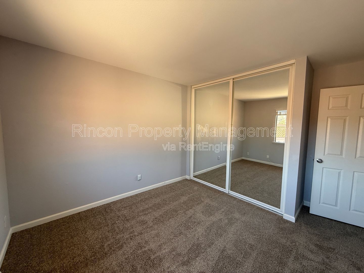 ***Priced to go - 3 Bed Home in Thousand Oaks, Won't last!*** property image